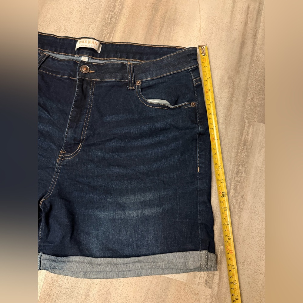 Wax Jean blue Jean Shorts Distressed Cuffed - Picture 4 of 8